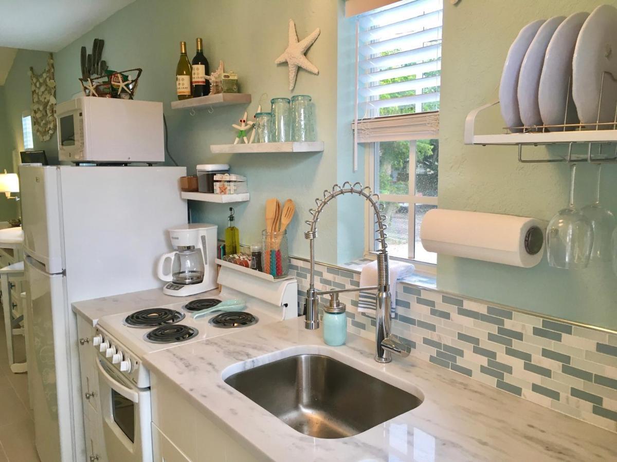 Coastal Studio Escape! เนเปิลส์ ภายนอก รูปภาพ